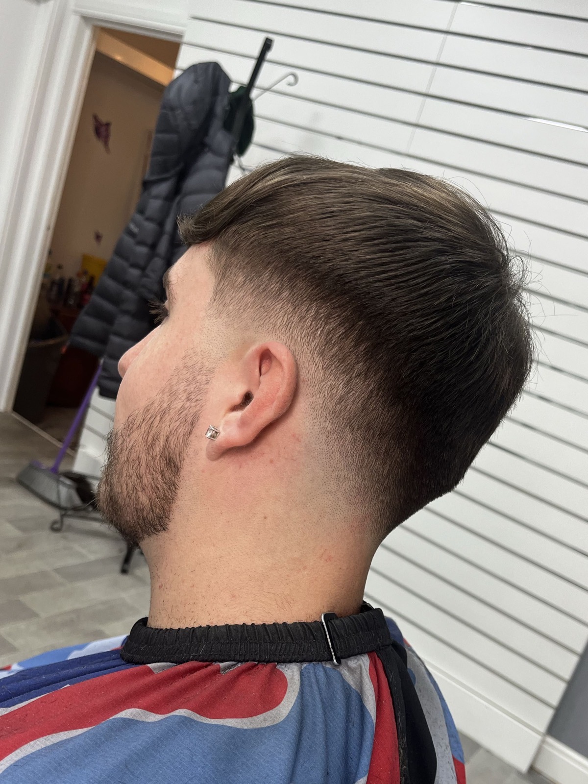 Textured cut with fade